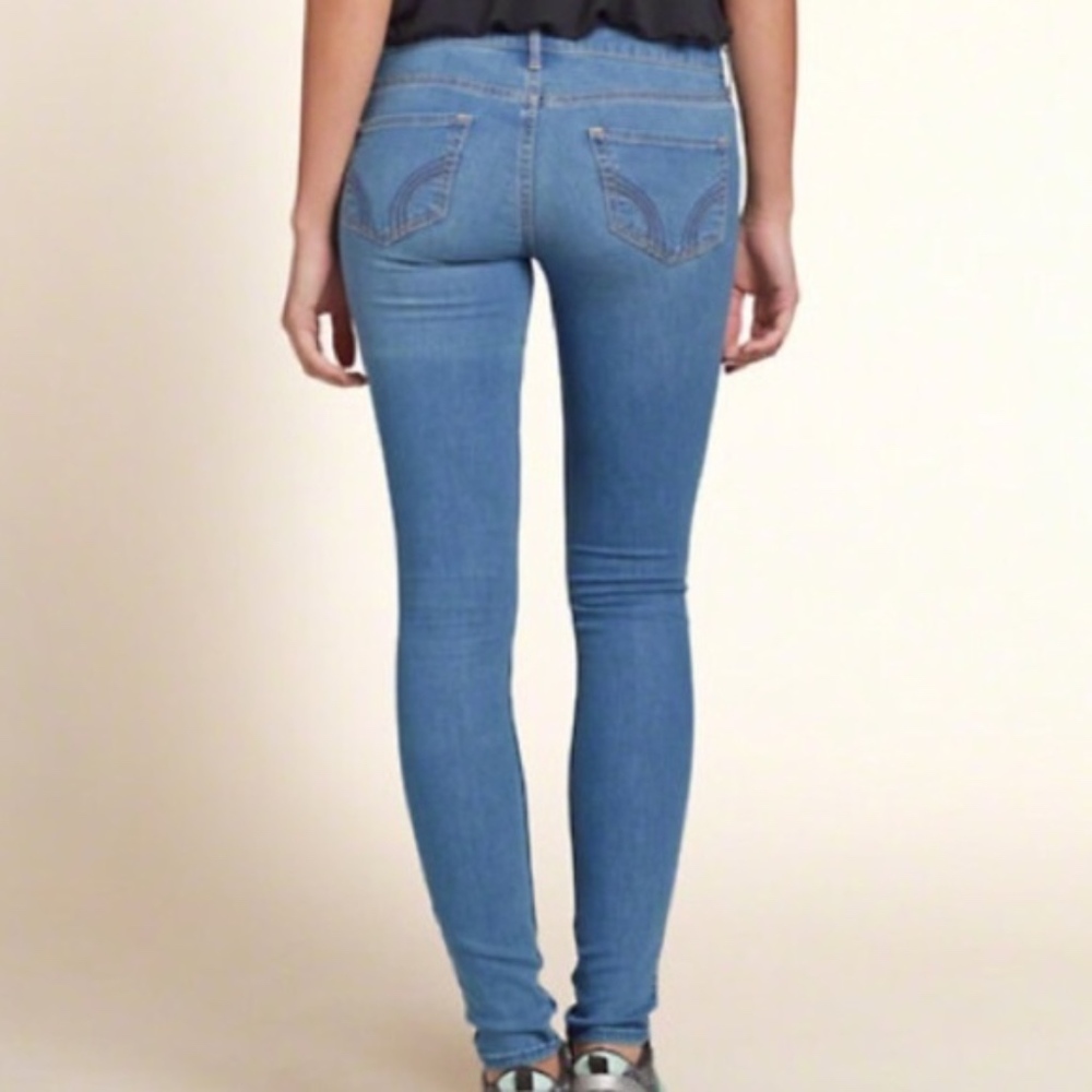 hollister low rise medium wash jegging